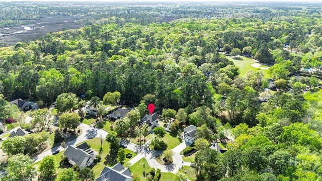 23 Macbeth Court N, Richmond Hill, GA 31324