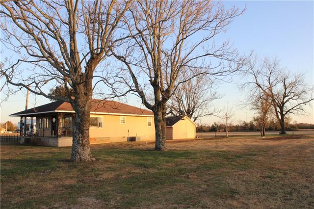 1210 E South Street, Arma, KS 66712