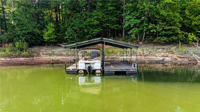 160 Ricks Road, Fair Play, SC 29643