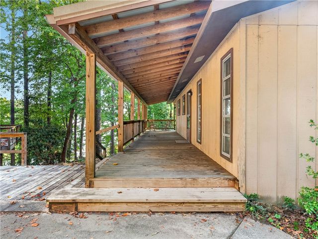 160 Ricks Road, Fair Play, SC 29643