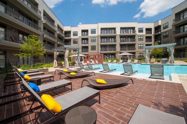 2033 S Gessner Road 2105, Houston, TX 77063