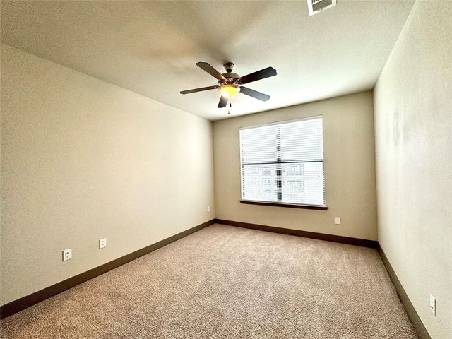 2033 S Gessner Road 2105, Houston, TX 77063