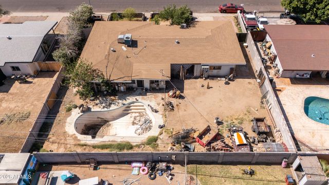 6218 W MEDLOCK Drive, Glendale, AZ 85301