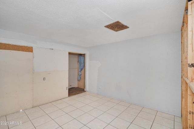6218 W MEDLOCK Drive, Glendale, AZ 85301