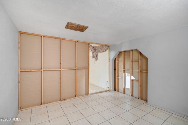 6218 W MEDLOCK Drive, Glendale, AZ 85301