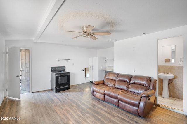 6218 W MEDLOCK Drive, Glendale, AZ 85301