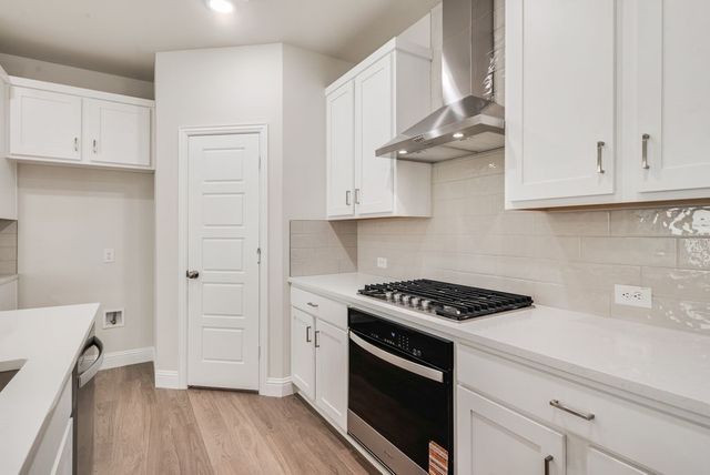 1822 Waterwalk Drive, Rowlett, TX 75088