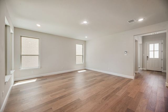 1822 Waterwalk Drive, Rowlett, TX 75088