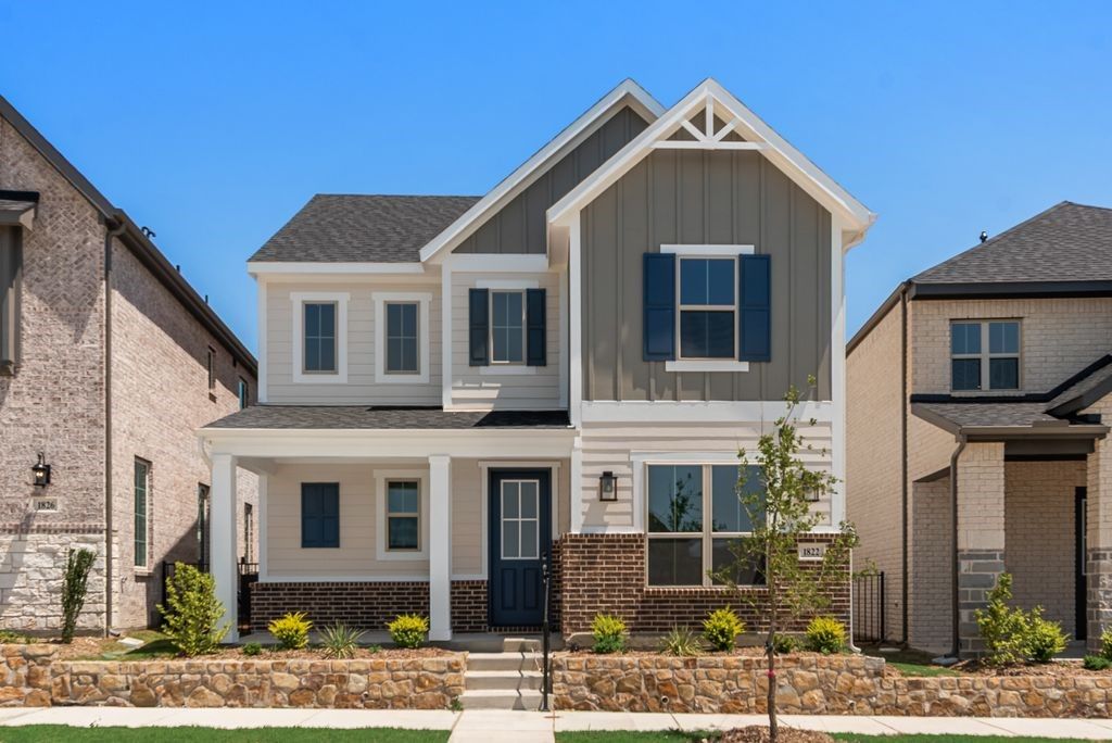 1822 Waterwalk Drive, Rowlett, TX 75088