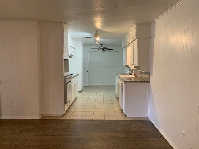 2820 Southgate Drive, Fort Worth, TX 76133
