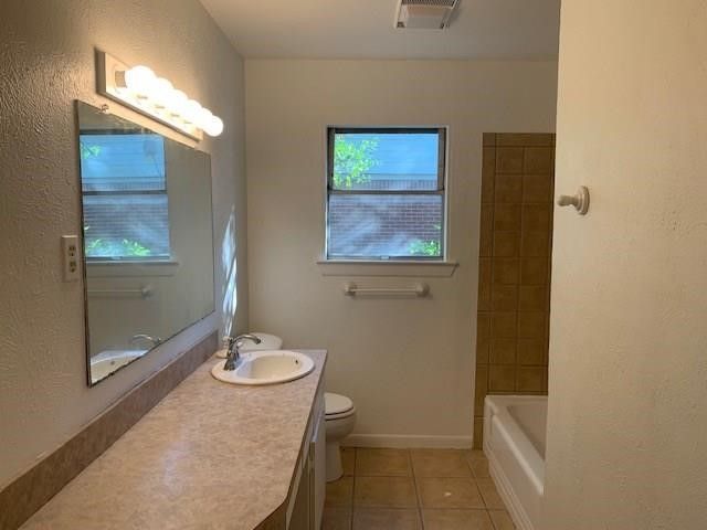 2820 Southgate Drive, Fort Worth, TX 76133