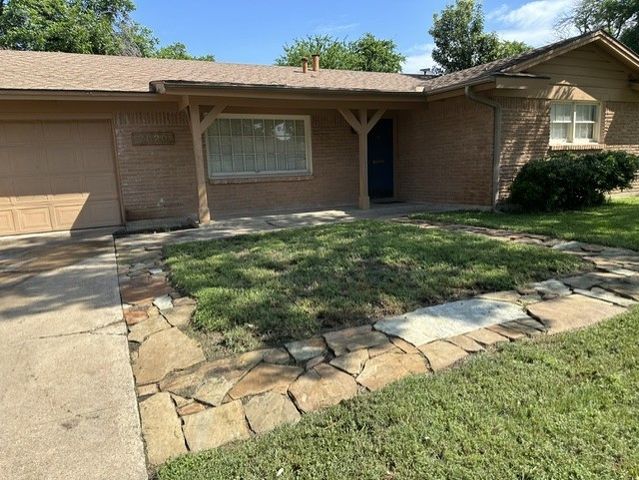 2820 Southgate Drive, Fort Worth, TX 76133