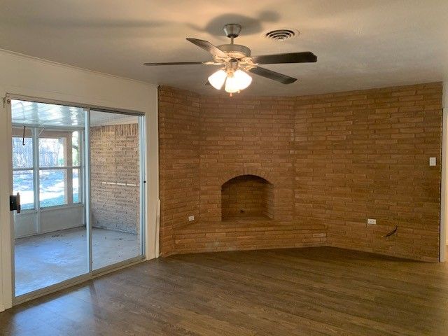 2820 Southgate Drive, Fort Worth, TX 76133