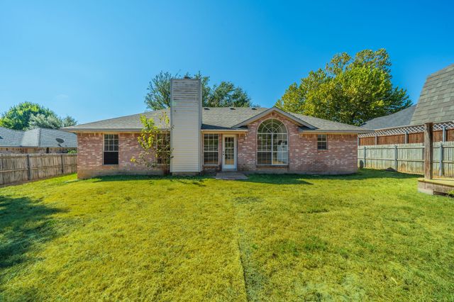32 Atlantic Avenue, Midlothian, TX 76065
