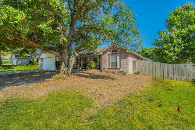 32 Atlantic Avenue, Midlothian, TX 76065