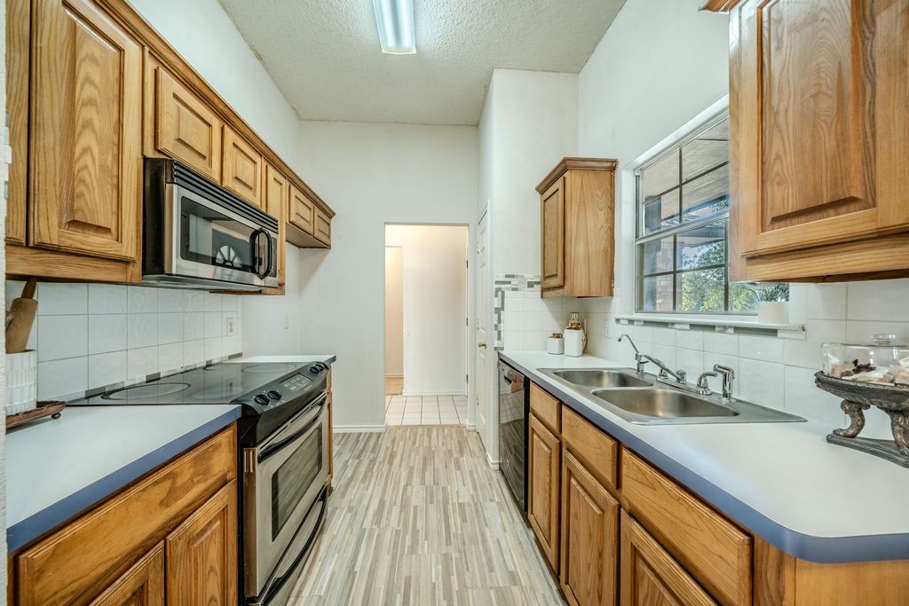 32 Atlantic Avenue, Midlothian, TX 76065 — photo 4