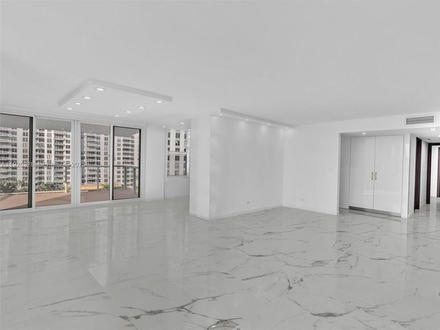 230 174th St 712, Sunny Isles Beach, FL 33160