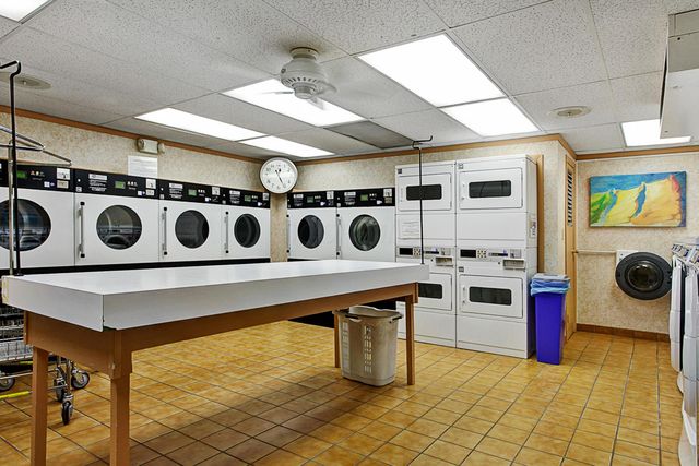 1000 Urlin Avenue, 1407, Columbus, OH 43212