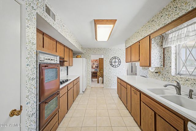 10815 W MOUNTAIN VIEW Road, Sun City, AZ 85351