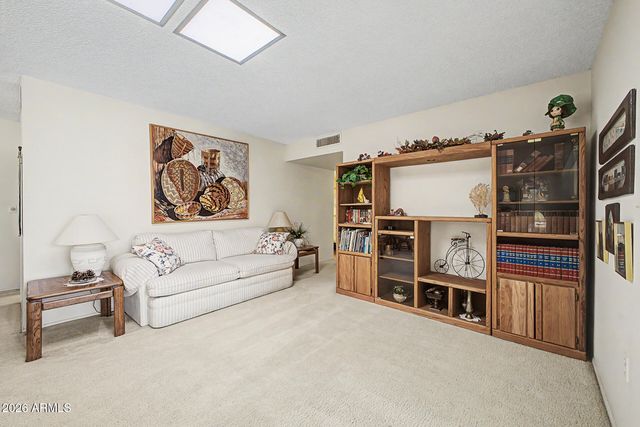 10815 W MOUNTAIN VIEW Road, Sun City, AZ 85351
