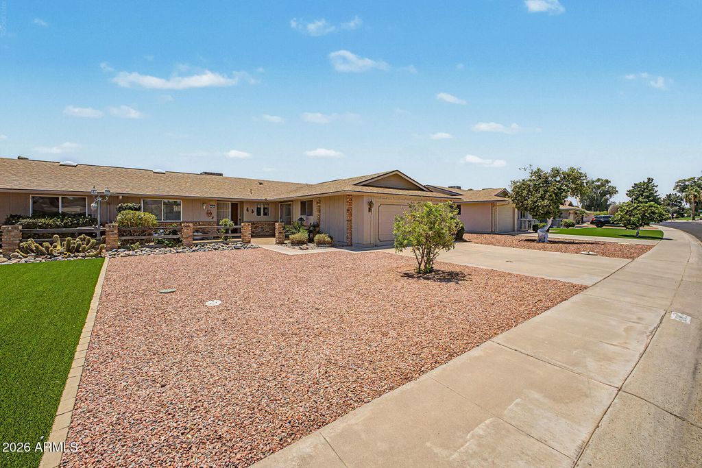 10815 W MOUNTAIN VIEW Road, Sun City, AZ 85351 — photo 3