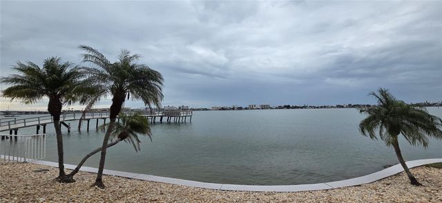 4550 COVE CIRCLE 1205, St Petersburg, FL 33708