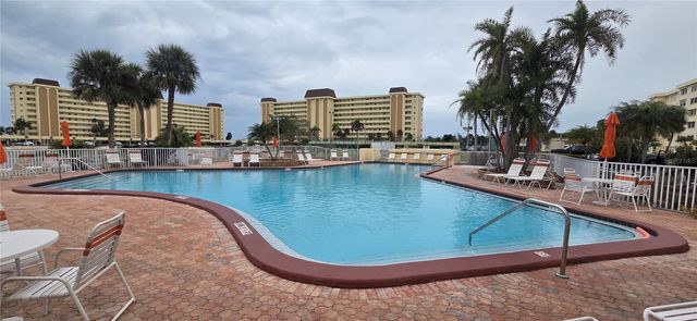 4550 COVE CIRCLE 1205, St Petersburg, FL 33708