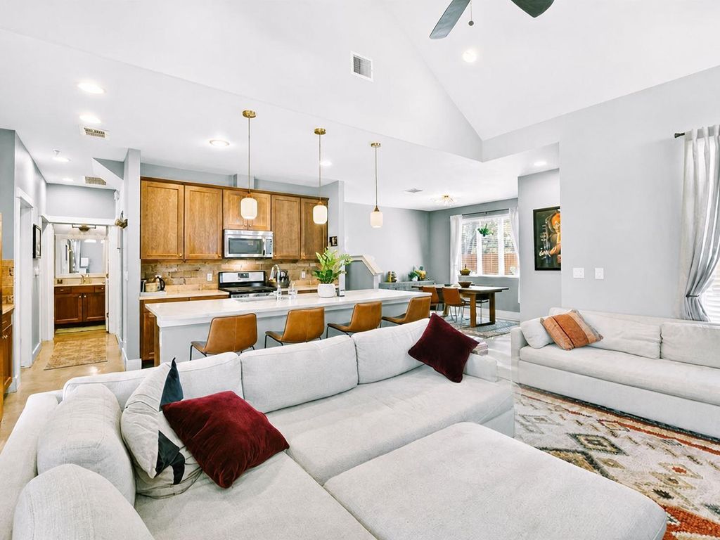 4917 Sunset TRL A, Austin, TX 78745