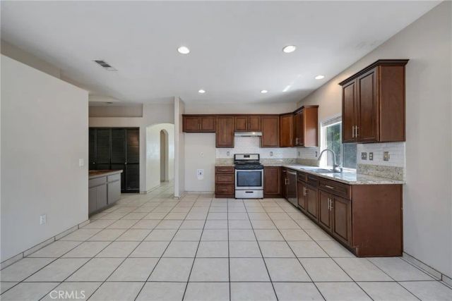 15605 Jacara, Moreno Valley, CA 92551