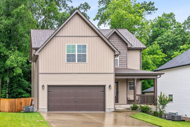 1082 Winesap Rd, Clarksville, TN 37040