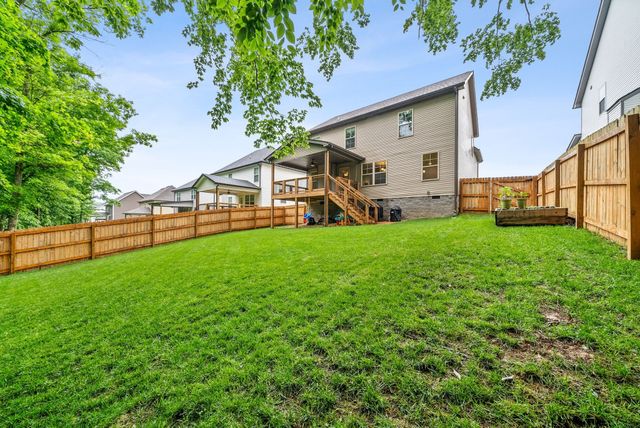 1082 Winesap Rd, Clarksville, TN 37040