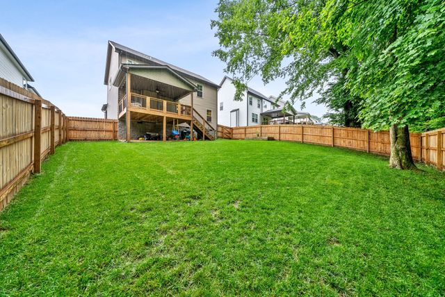 1082 Winesap Rd, Clarksville, TN 37040