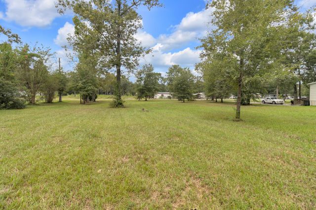 118 County Road 2803, Cleveland, TX 77327