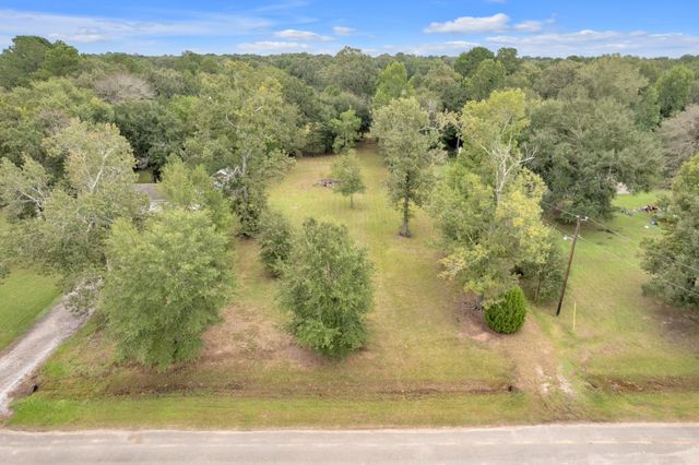 118 County Road 2803, Cleveland, TX 77327