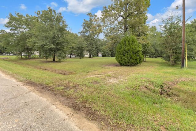 118 County Road 2803, Cleveland, TX 77327