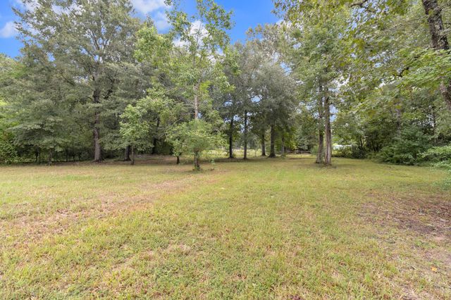 118 County Road 2803, Cleveland, TX 77327