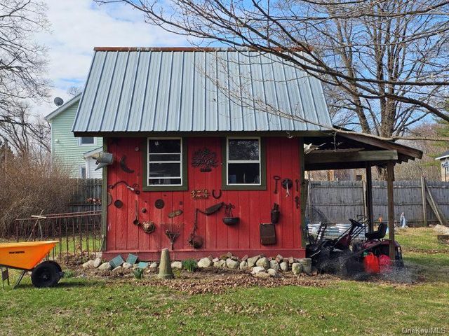 73 North Road, Bloomingburg, NY 12721