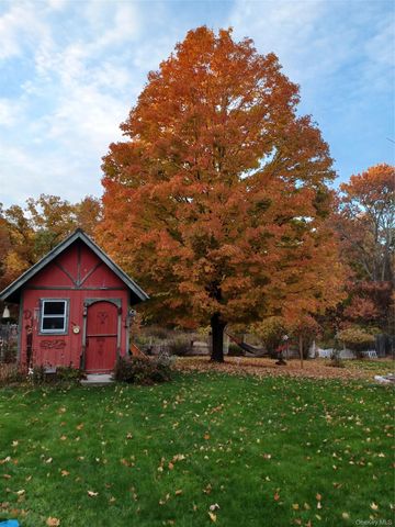 73 North Road, Bloomingburg, NY 12721