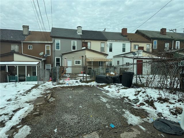 608 E 17th Ave, Munhall, PA 15120