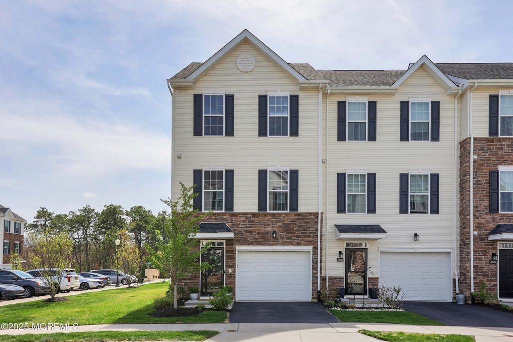 310 Discovery Road, Brick, NJ 08723