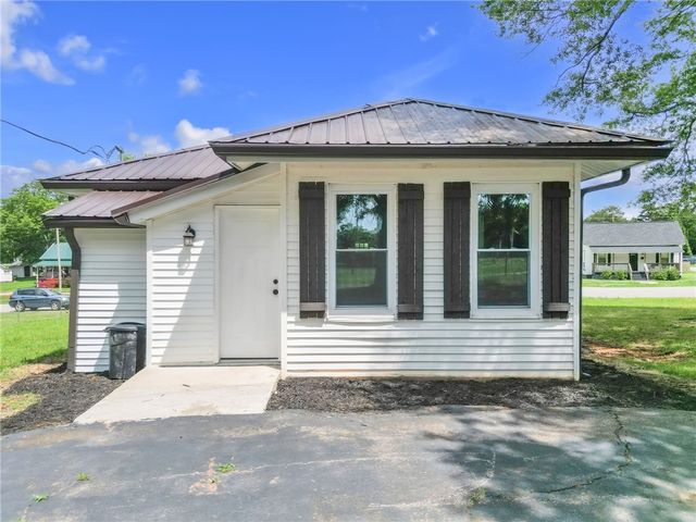 301 Anderson Street, Pelzer, SC 29669