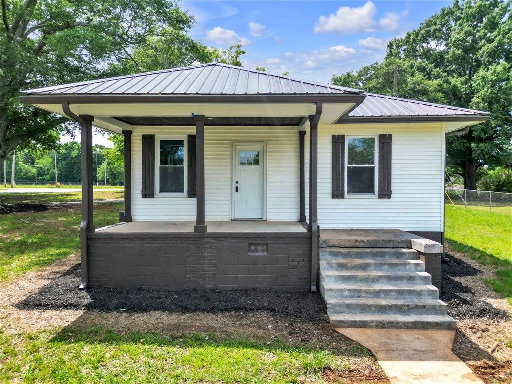 301 Anderson Street, Pelzer, SC 29669