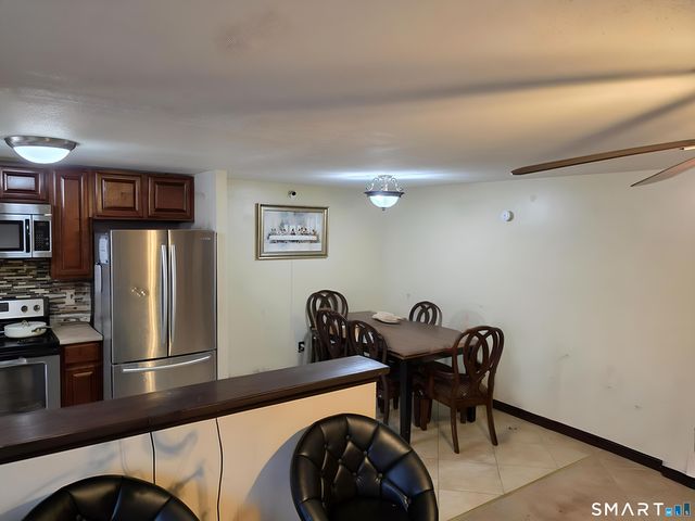 509 Burnside Avenue B5, East Hartford, CT 06108
