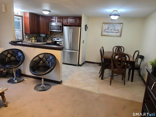 509 Burnside Avenue B5, East Hartford, CT 06108