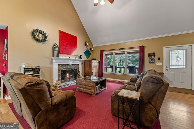 132 New Berry Street, Ellijay, GA 30540
