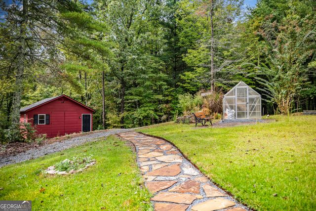 132 New Berry Street, Ellijay, GA 30540