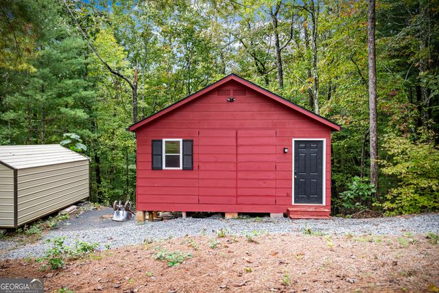 132 New Berry Street, Ellijay, GA 30540