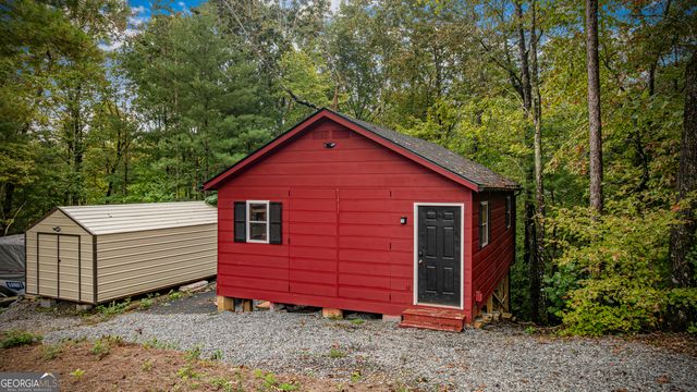 132 New Berry Street, Ellijay, GA 30540