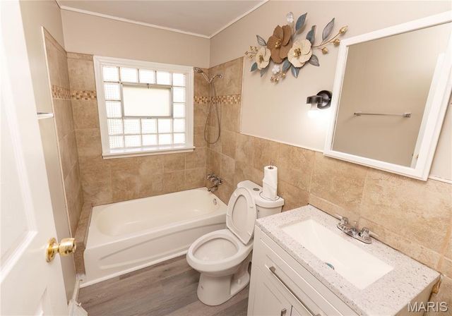 919 Robert Avenue, St Louis, MO 63135