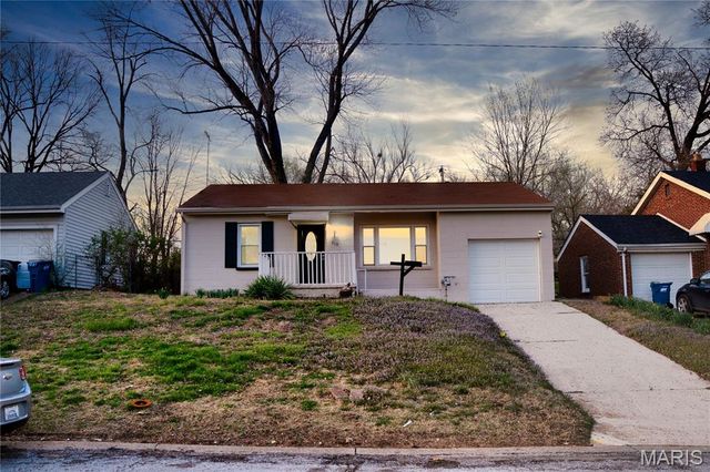 919 Robert Avenue, St Louis, MO 63135